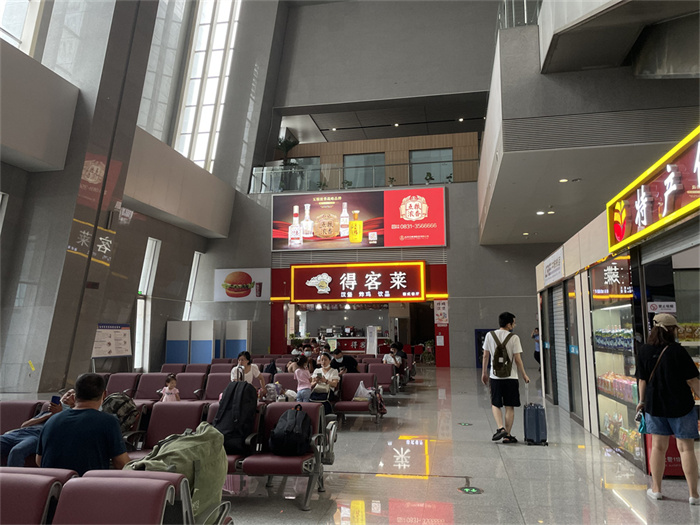 高鐵廣告已成為主流廣告投放媒體，高鐵廣告如何投放？